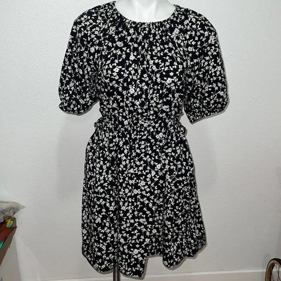 old navy side cut out dress Waist-Defined Crepe Side-Cutout Maxi Dress